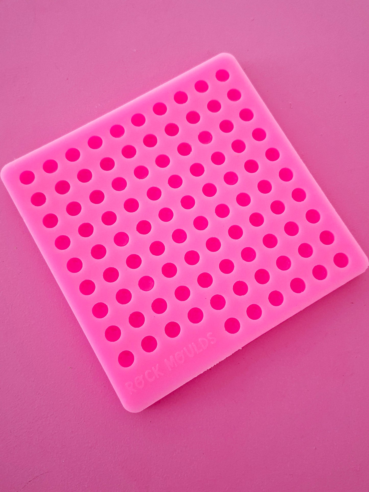 Mould - Circles 7mm PRE-DOMED