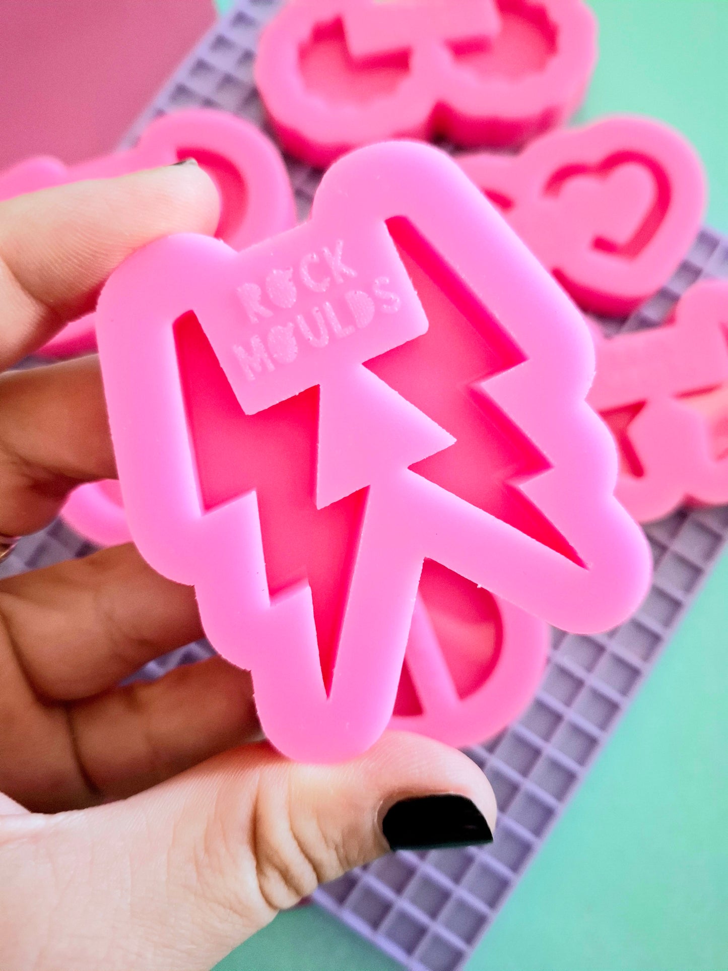 Mould - Hoops - Bolts