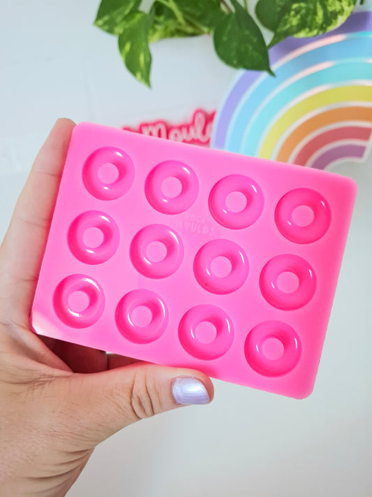 Mould - Circles (for huggies) PRE-DOMED